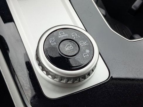 New 2026 Mitsubishi Outlander SEL FWD image 30