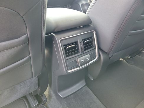 Used 2020 Subaru Forester Premium AWD/4WD image 12