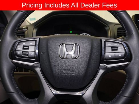 Used 2025 Honda Odyssey Touring image 23