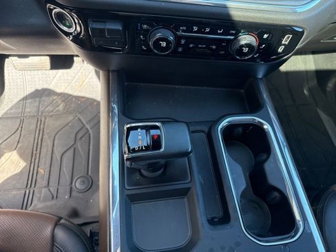 Used 2024 Chevrolet Silverado 1500 High Country w/ High Country Premium Package image 8