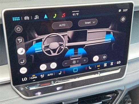 New 2025 Volkswagen Tiguan SE image 18