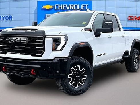New 2026 GMC Sierra 2500 AT4X w/ LPO, Black Badging Package AWD/4WD image 2