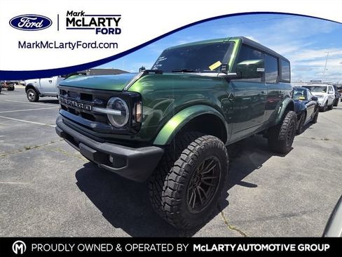 Used 2025 Ford Bronco Outer Banks AWD/4WD image 1