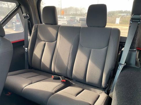 Used 2015 Jeep Wrangler Sport w/ Quick Order Package 24S image 11