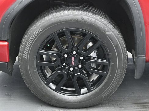 Used 2022 GMC Sierra 1500 Elevation image 28