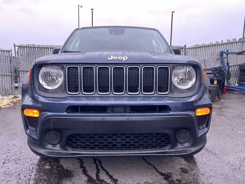 Used 2023 Jeep Renegade Latitude AWD/4WD image 29