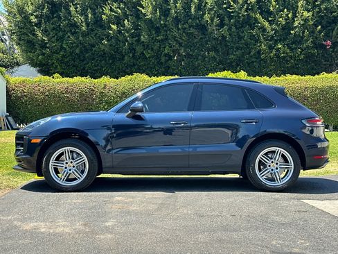 Used 2021 Porsche Macan AWD/4WD image 2