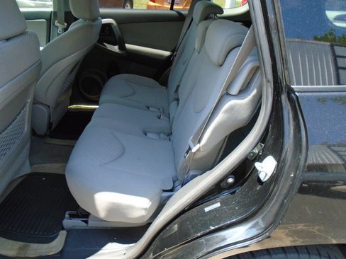 Used 2008 Toyota RAV4 Limited w/ Tow Prep Pkg FWD image 11