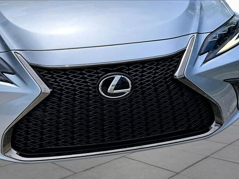 Used 2023 Lexus ES 300h F Sport FWD image 30