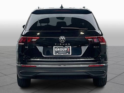 Used 2022 Volkswagen Tiguan SE image 5