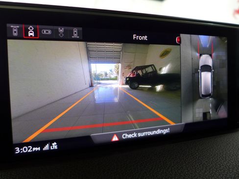 Used 2019 Audi Q7 3.0T Prestige image 25