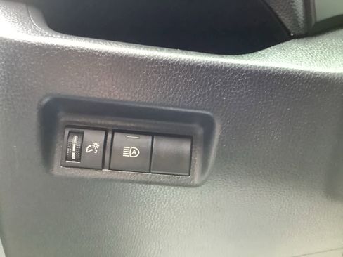 Used 2022 Toyota RAV4 XLE image 43