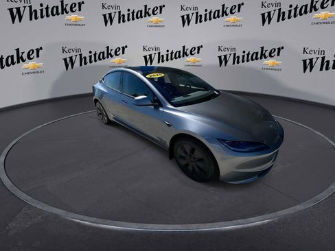 Used 2025 Tesla Model 3 Long Range image 2