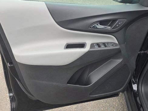 Certified 2021 Chevrolet Equinox LS image 31