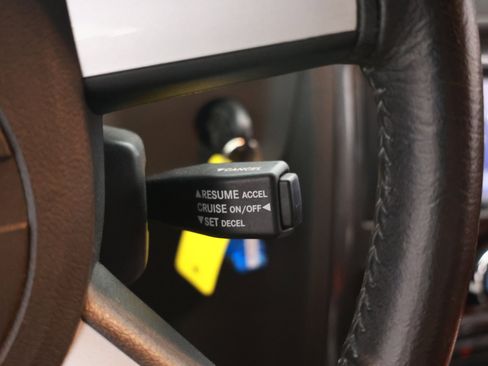 Used 2009 Dodge Challenger R/T RWD image 45