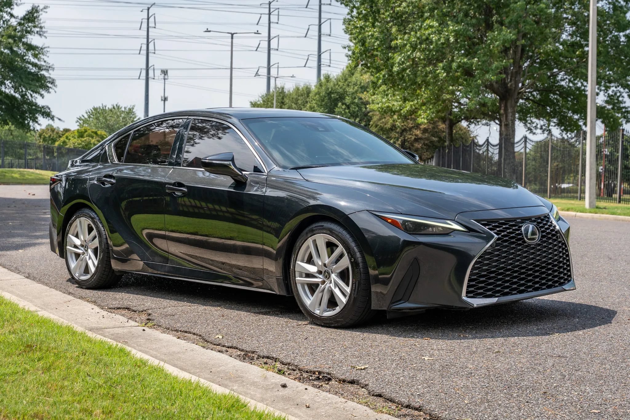 Used 2023 Lexus IS 300 w/ Comfort Package RWD image 4