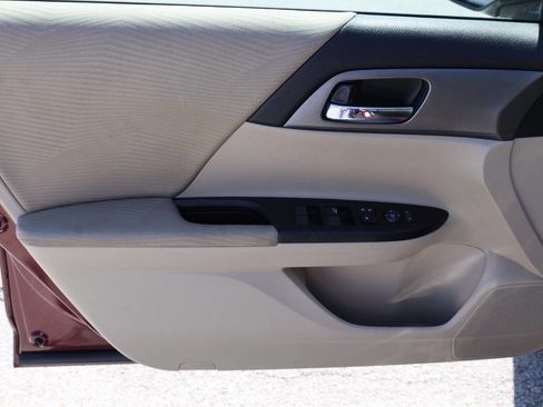 Used 2015 Honda Accord LX image 12