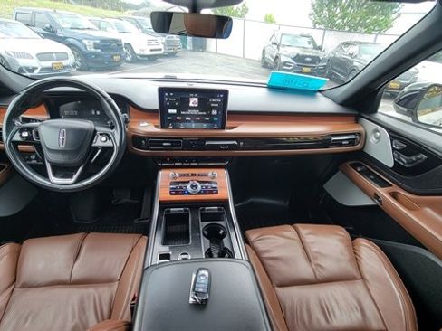 Used 2020 Lincoln Aviator Reserve w/ Equipment Group 202A AWD/4WD image 15