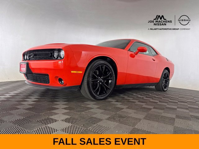Used 2016 Dodge Challenger SXT w/ Blacktop Package RWD image 6