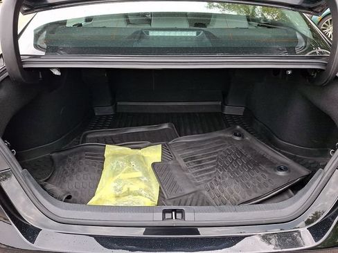 Used 2022 Toyota Camry SE FWD image 29
