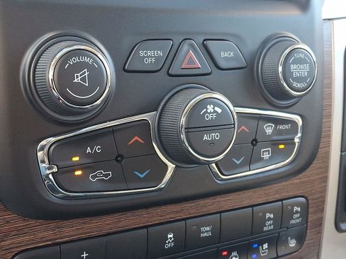 Used 2017 RAM 2500 Laramie w/ Sport Appearance Group image 25