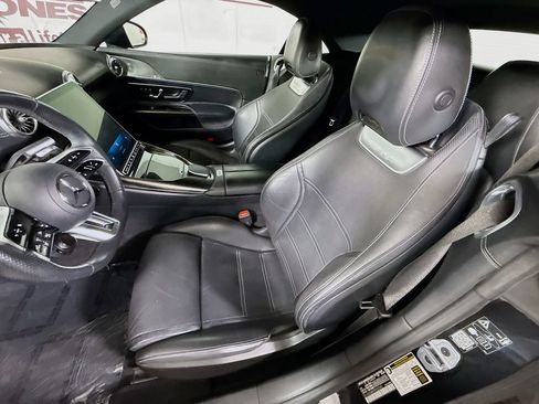 Used 2024 Mercedes-Benz SL 43 AMG image 30