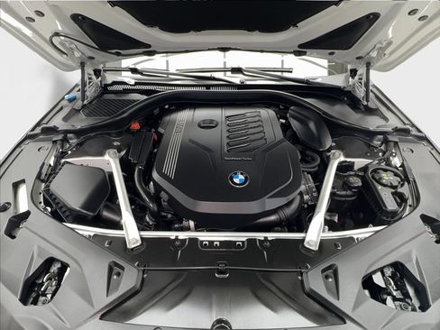 Used 2023 BMW 840i Coupe w/ Driving Assistance Package RWD image 17