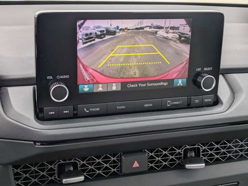 Certified 2023 Honda Accord EX image 28