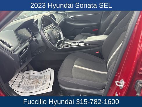 Used 2023 Hyundai Sonata SEL w/ Convenience Package FWD image 11