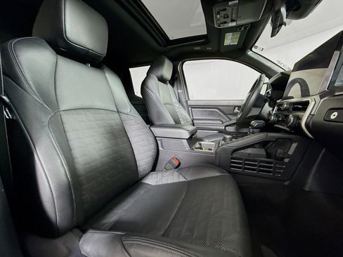 Used 2024 Toyota Tacoma TRD Sport w/ TRD Sport Premium Package image 26