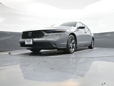 Certified 2025 Honda Accord EX-L image 25