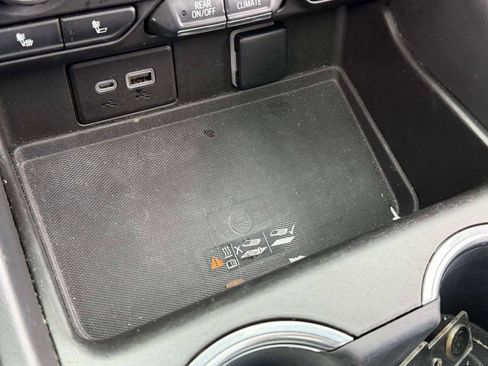 Used 2022 Chevrolet Tahoe LT w/ Luxury Package image 42