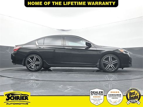 Used 2017 Honda Accord Sport image 47