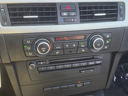 Used 2011 BMW M3 Convertible image 11