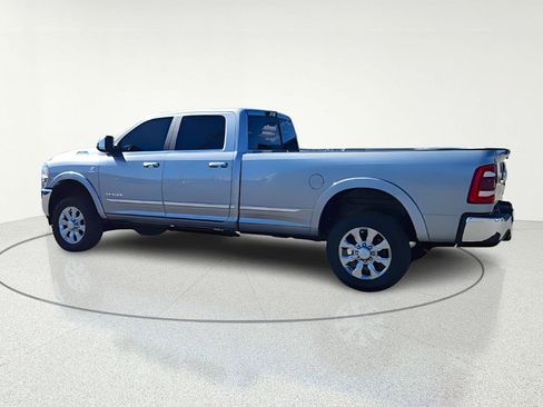Used 2022 RAM 3500 Limited AWD/4WD image 5
