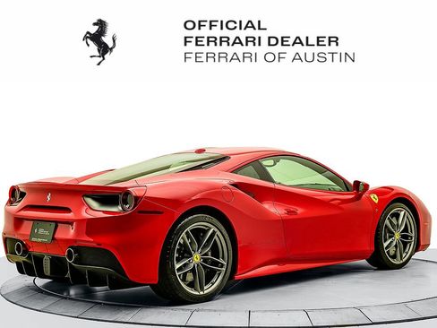 Certified 2018 Ferrari 488 GTB RWD image 7