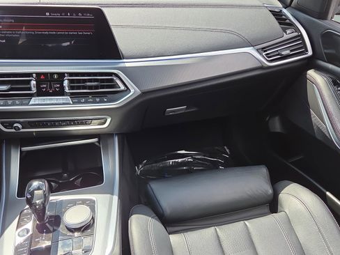 Used 2019 BMW X5 xDrive40i w/ Premium Package 2 image 38