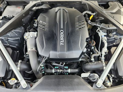 Used 2019 Kia K900 Luxury image 31