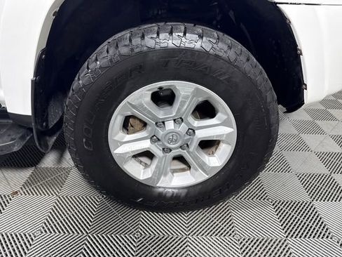 Used 2018 Toyota 4Runner SR5 Premium AWD/4WD image 11