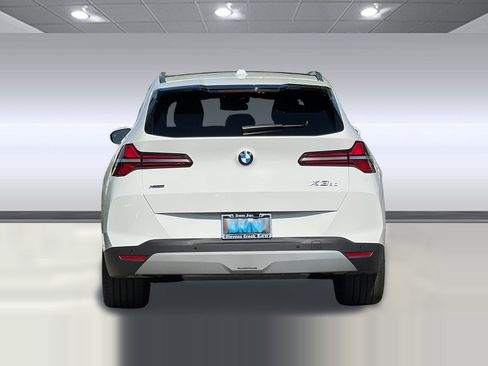 Used 2025 BMW X3 xDrive30 w/ Convenience Package AWD/4WD image 9