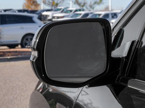 Used 2024 Honda Passport Black Edition image 17