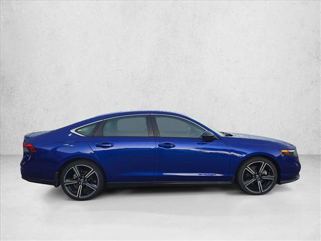 Used 2023 Honda Accord Sport image 4