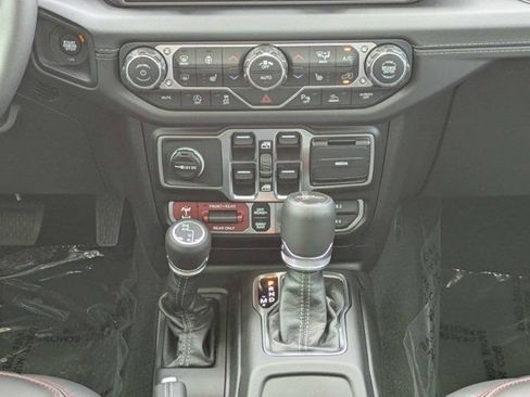 New 2026 Jeep Gladiator Rubicon AWD/4WD image 20
