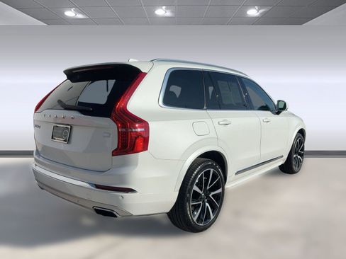 Certified 2021 Volvo XC90 T8 Inscription Expression w/ Climate Package image 9