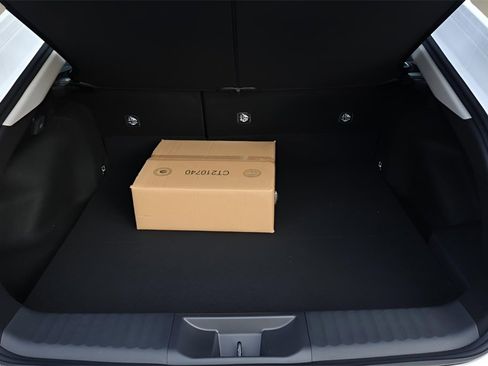 New 2026 Toyota Prius XSE Premium image 15