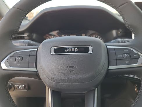 New 2026 Jeep Compass Latitude image 23