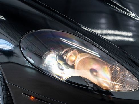 Used 2011 Aston Martin DB9 Coupe image 19