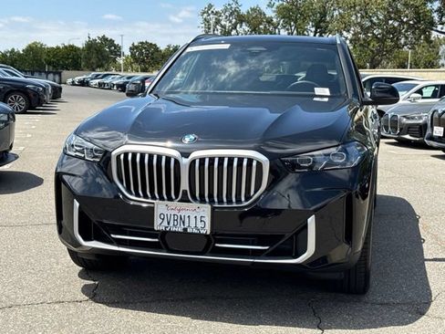 Used 2026 BMW X5 sDrive40i w/ Premium Package RWD image 3