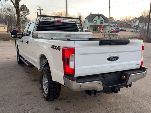 Used 2019 Ford F250 XL w/ Power Equipment Group image 5