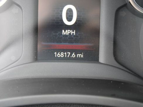 Used 2024 RAM 2500 Big Horn w/ Sport Appearance Package image 20